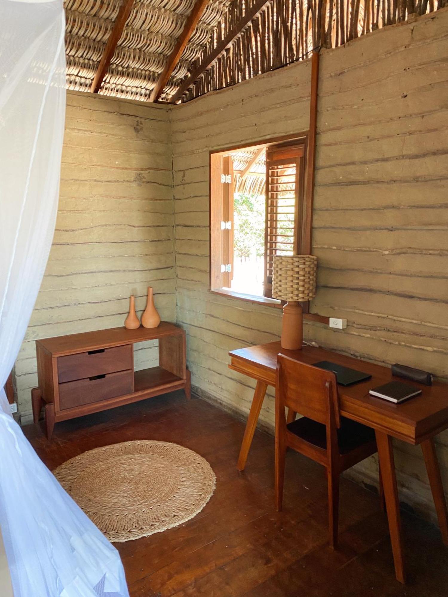 Casa Canju อาชินส์ ภายนอก รูปภาพ